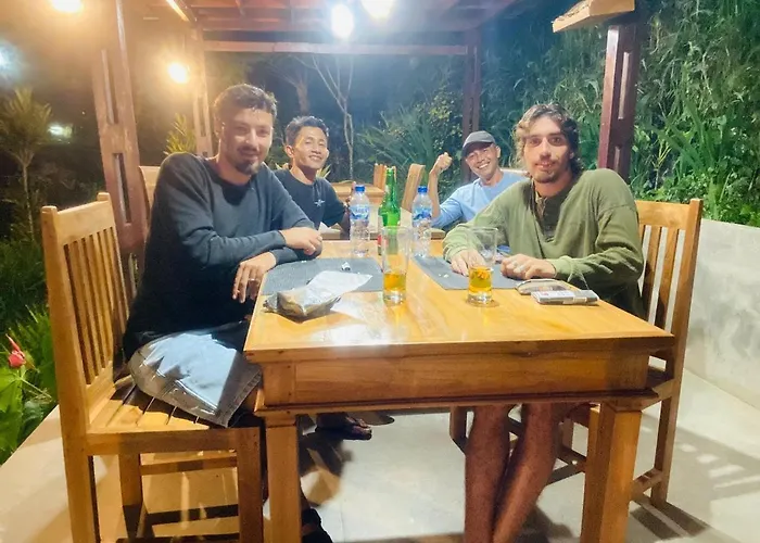 De La Sierra Privatunterkunft Munduk